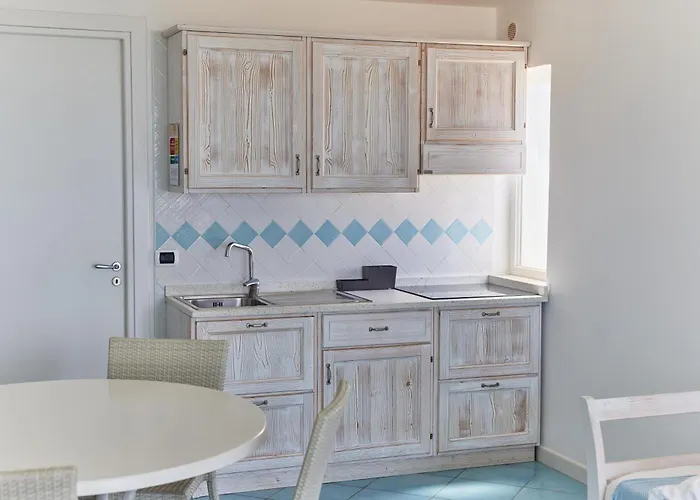 Ancora Aparthotel 3*